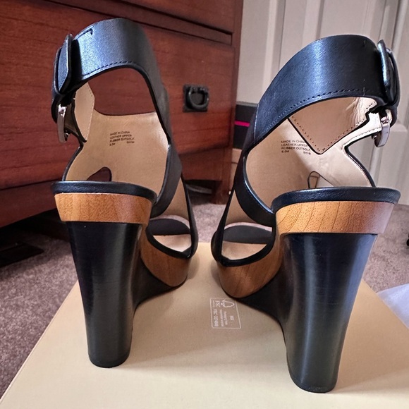 Brand New - Michael Kors Josephine Wedge Sandals 6.5 - Picture 6 of 6
